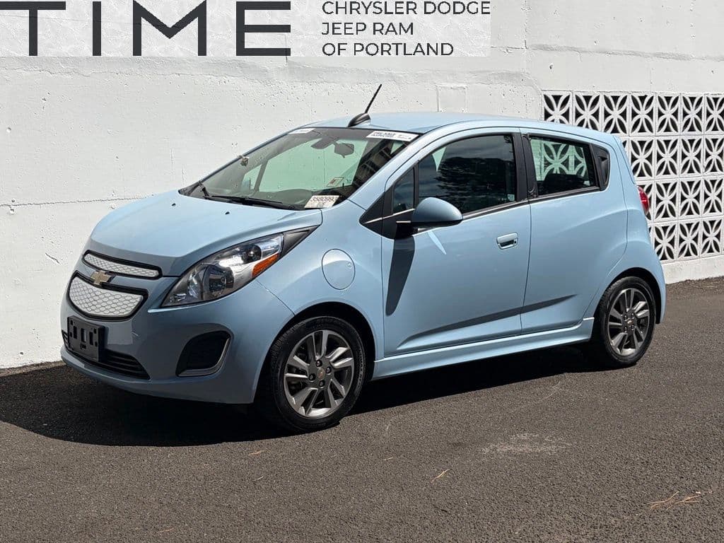 2016 Chevrolet Spark EV 1LT — photo 1 of 4