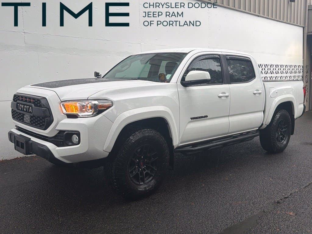 2022 Toyota Tacoma 2WD SR5 — photo 1 of 4