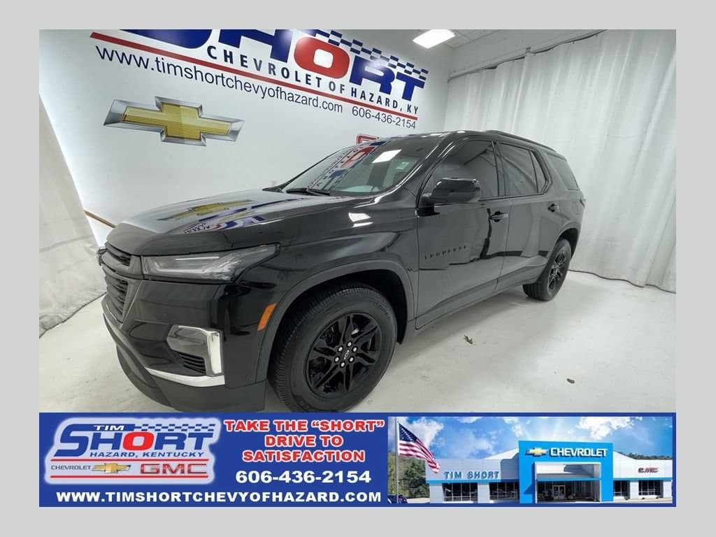 2022 Chevrolet Traverse LS — photo 1 of 28