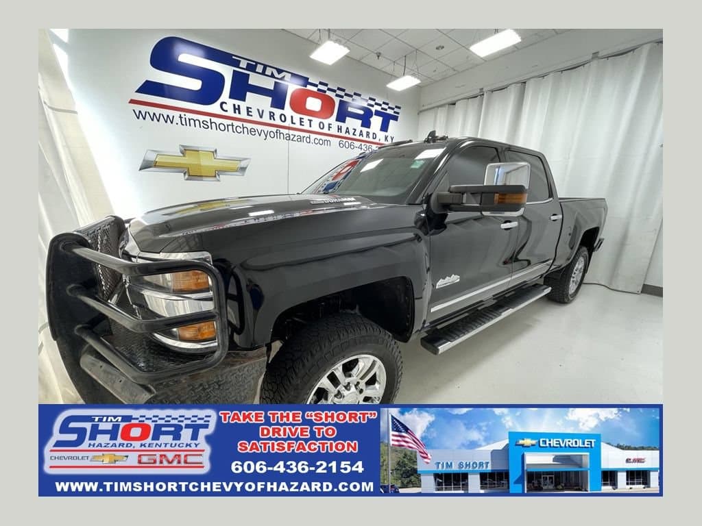 2016 Chevrolet Silverado 2500HD High Country — photo 1 of 34