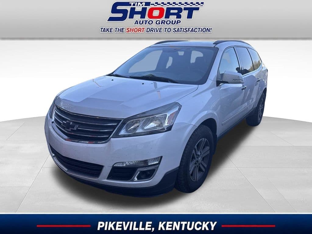 2017 Chevrolet Traverse LT — photo 1 of 12