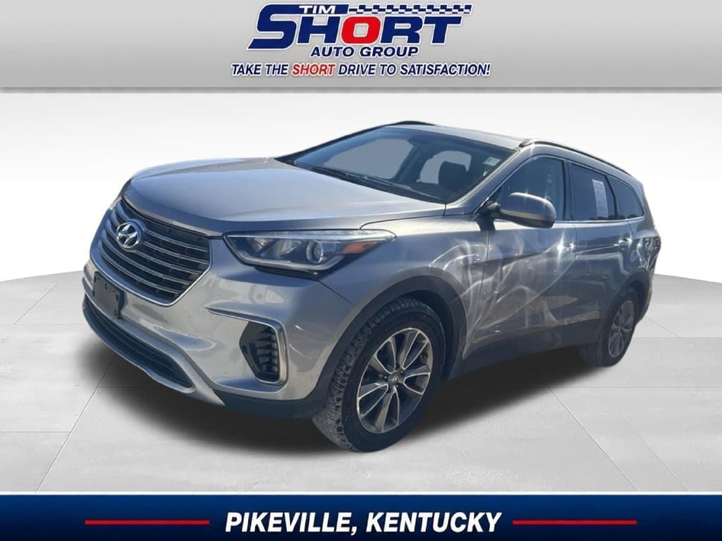 2018 Hyundai Santa Fe SE — photo 1 of 15