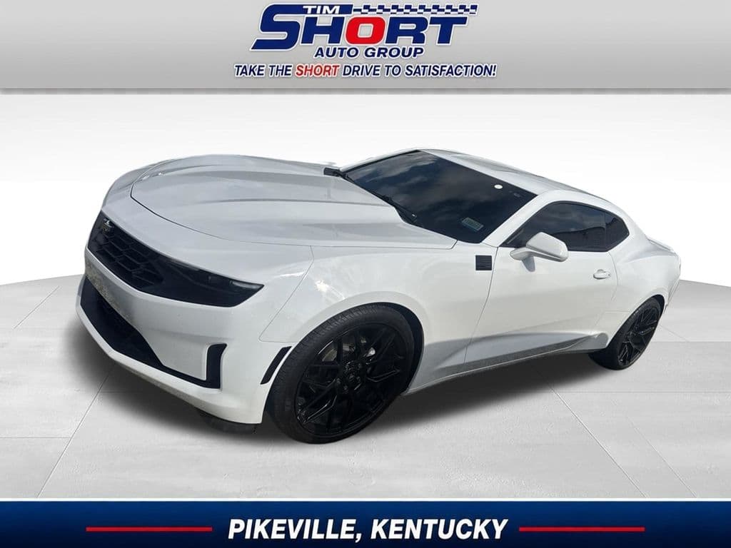 2021 Chevrolet Camaro Base — photo 1 of 16