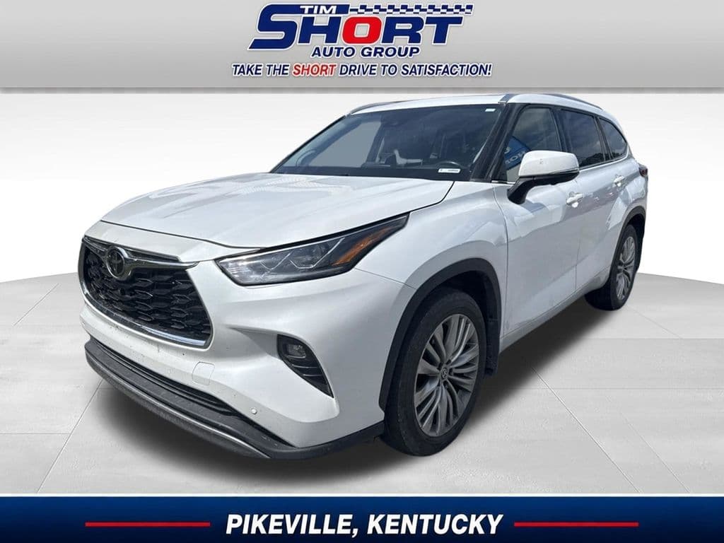 2023 Toyota Highlander Platinum — photo 1 of 11
