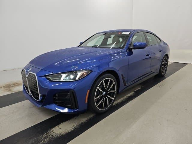 2026 BMW i4 eDrive40 — photo 1 of 8