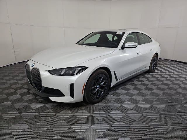 2026 BMW i4 eDrive40 — photo 1 of 8