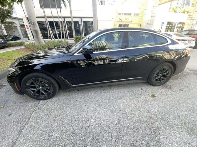 2024 BMW i4 eDrive35 — photo 1 of 5