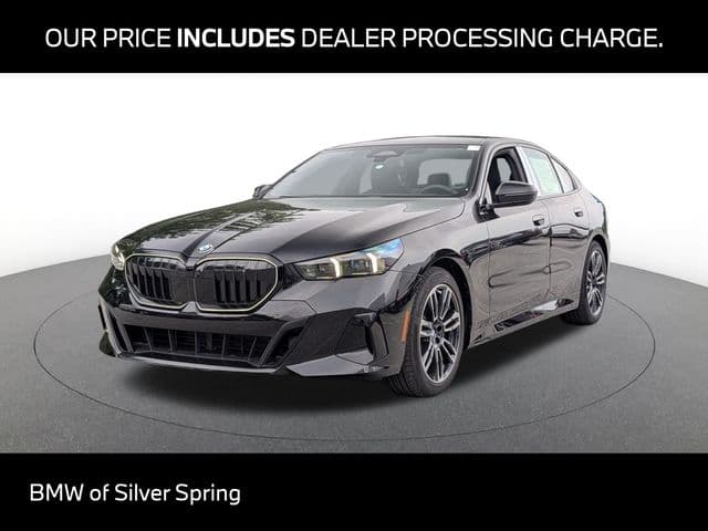 2027 BMW 530i xDrive — photo 1 of 33