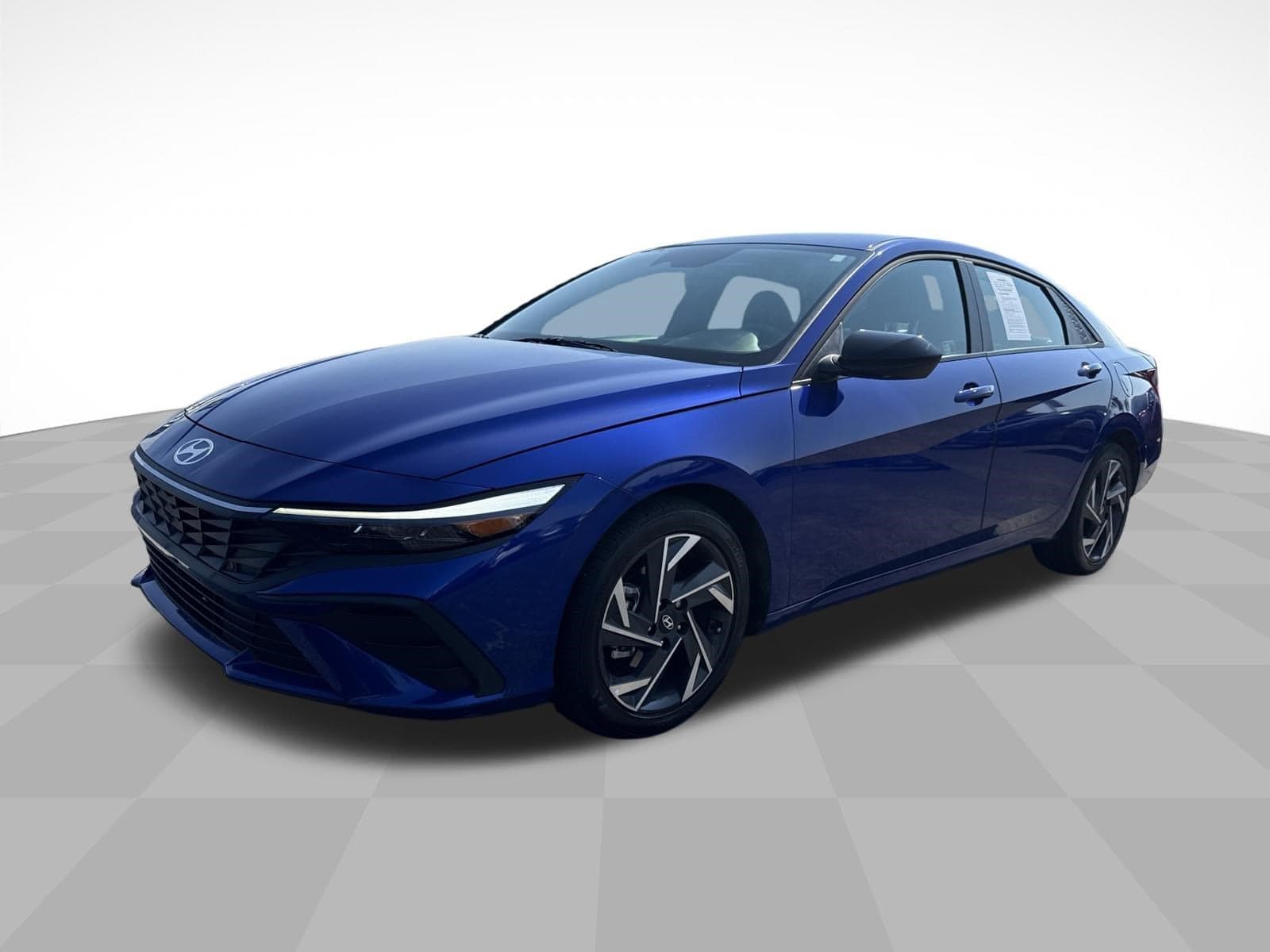 2025 Hyundai Elantra SEL Sport — photo 1 of 29