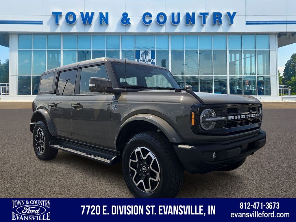 2025 Ford Bronco Outer Banks — photo 1 of 29
