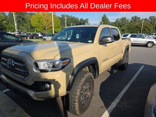 2017 Toyota Tacoma TRD Off Road — photo 1 of 12