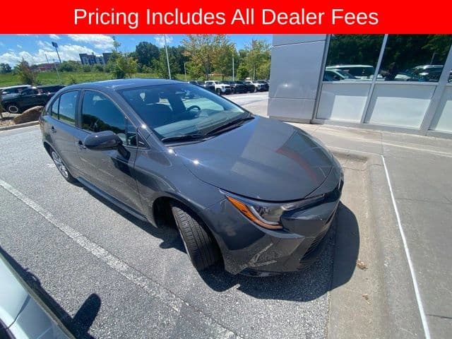 2025 Toyota Corolla LE — photo 1 of 11