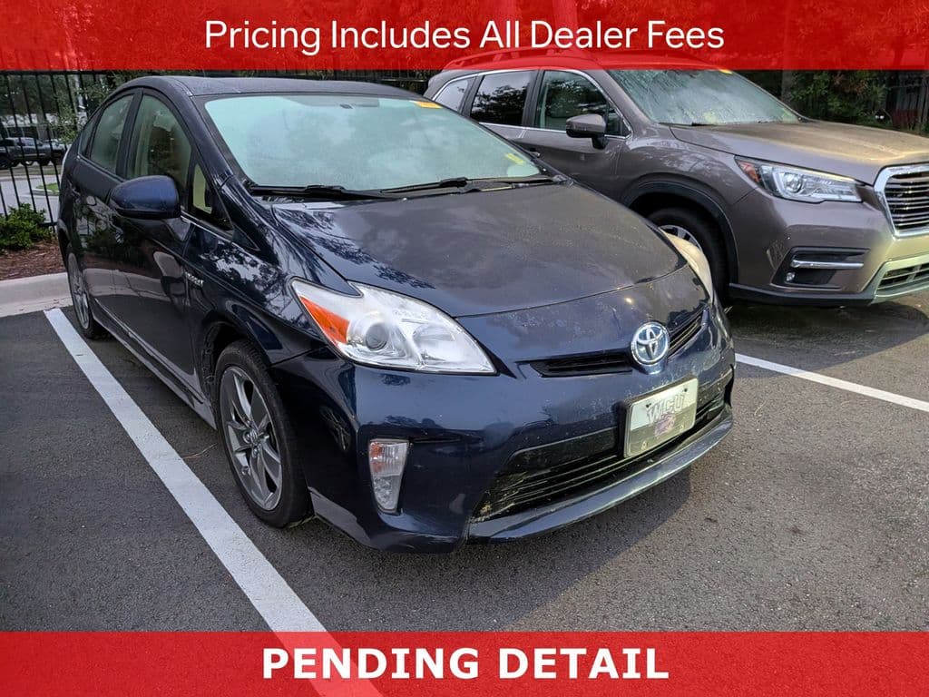 2013 Toyota Prius Three — photo 1 of 11