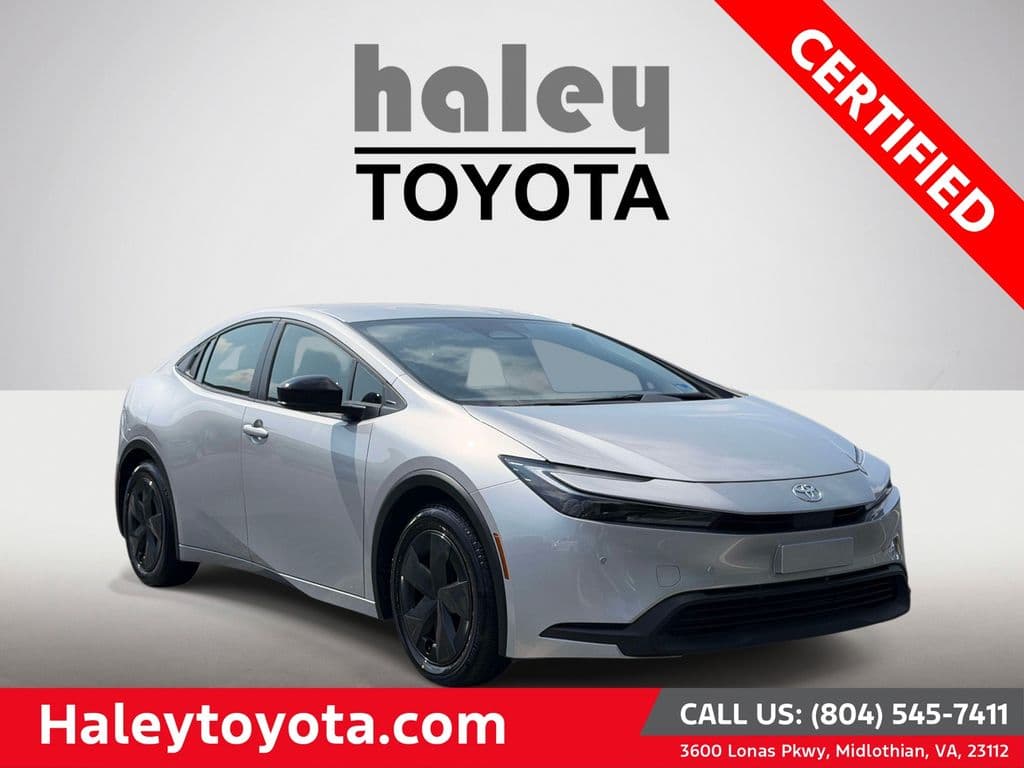 2026 Toyota Prius LE — photo 1 of 27