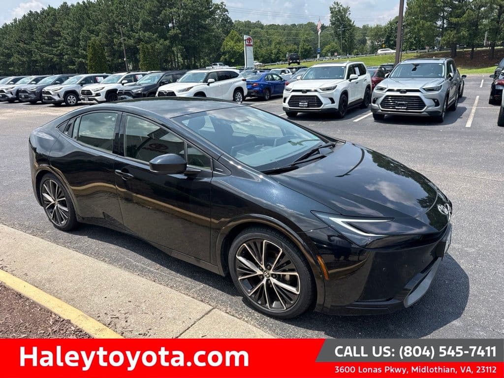 2023 Toyota Prius XLE — photo 1 of 11