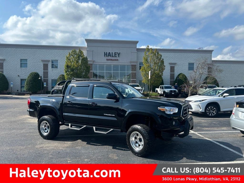 2022 Toyota Tacoma 4WD SR5 — photo 1 of 7