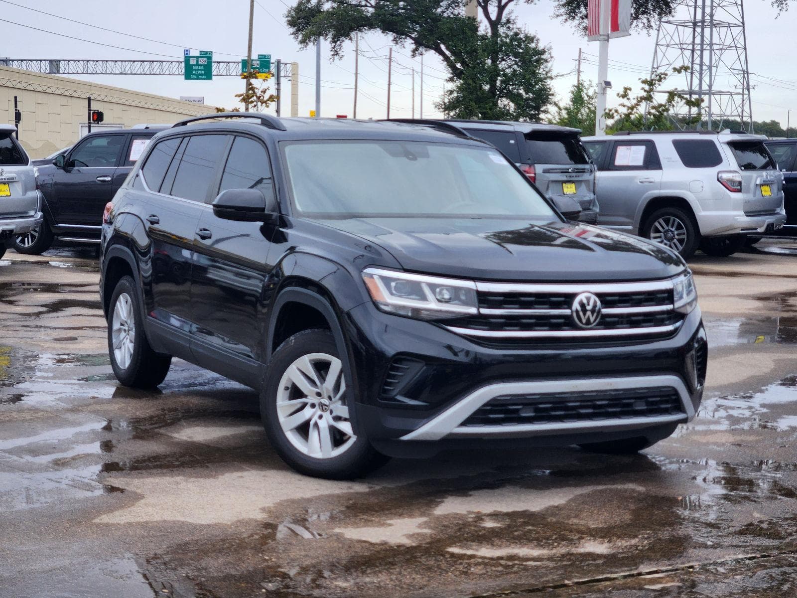 2021 Volkswagen Atlas 2.0T S — photo 1 of 24