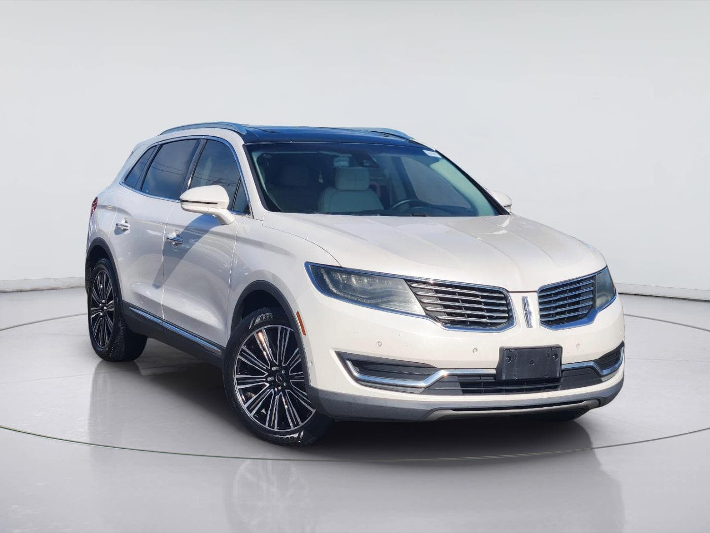 2017 Lincoln MKX Black Label — photo 1 of 30
