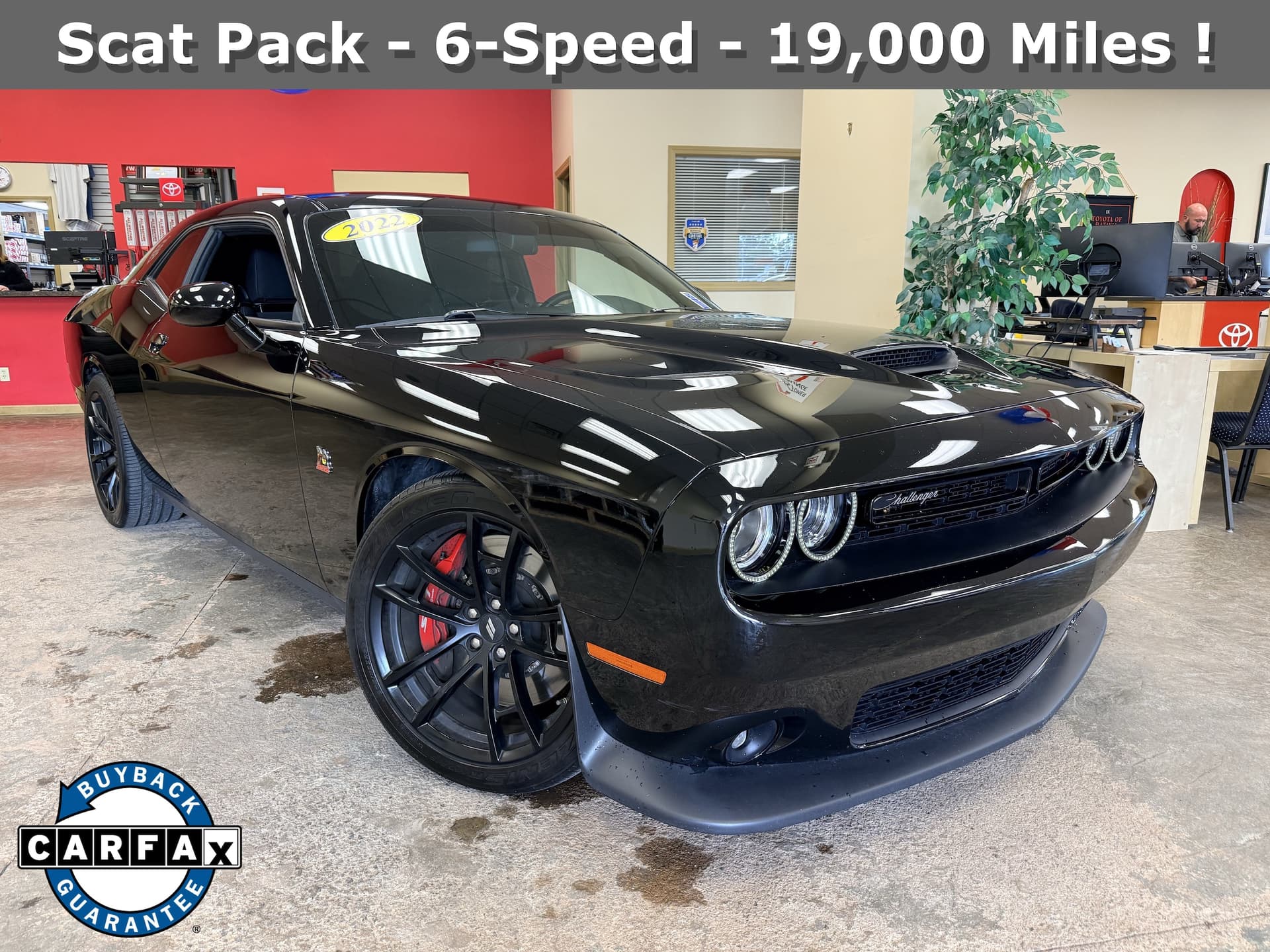 2022 Dodge Challenger R/T Scat Pack — photo 1 of 16