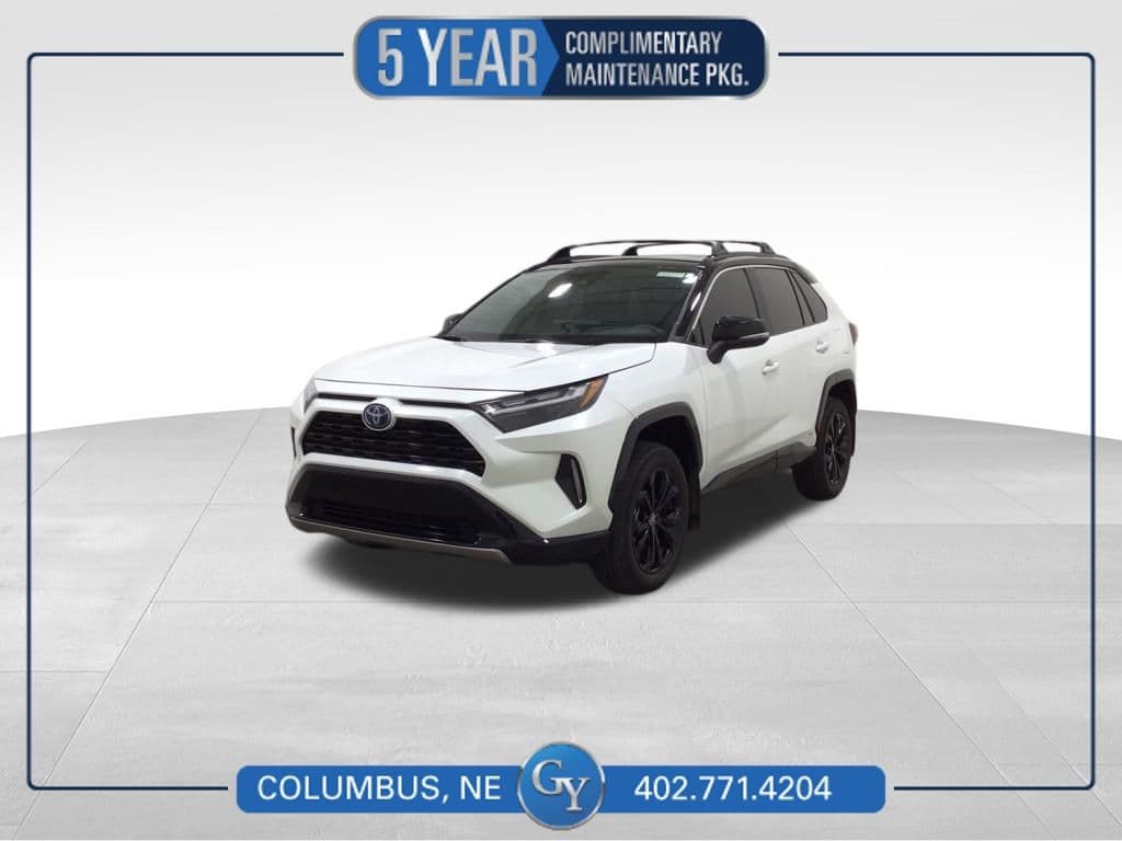 2023 Toyota RAV4 Hybrid XSE — photo 1 of 33