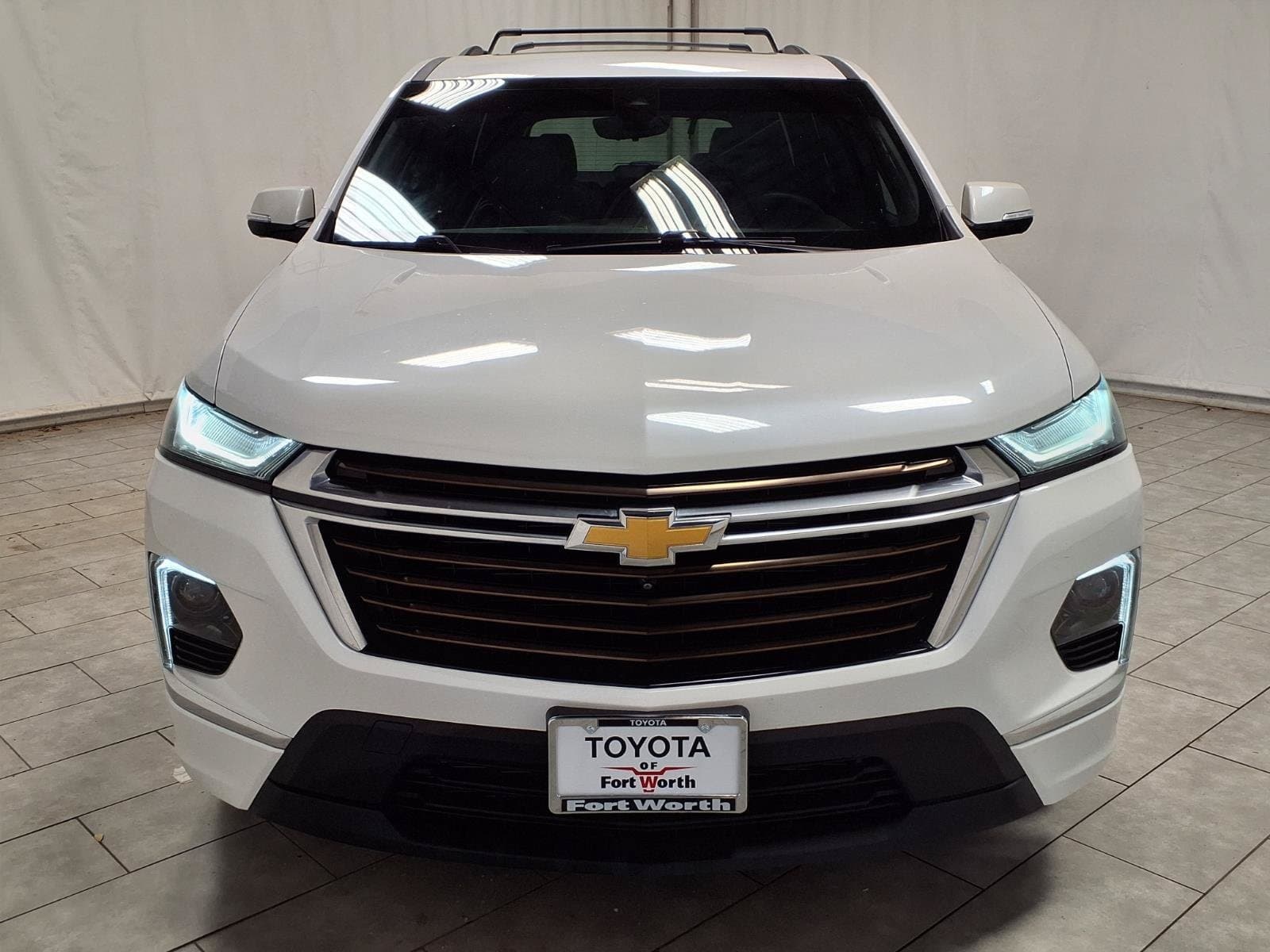 2023 Chevrolet Traverse High Country — photo 1 of 27