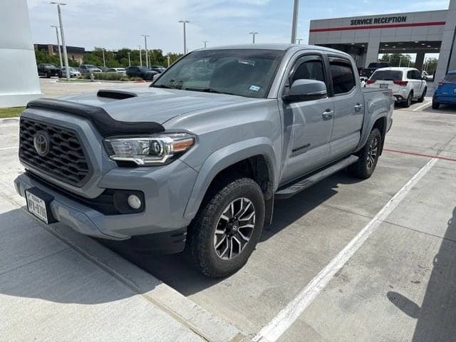 2021 Toyota Tacoma TRD Sport V6 — photo 1 of 7