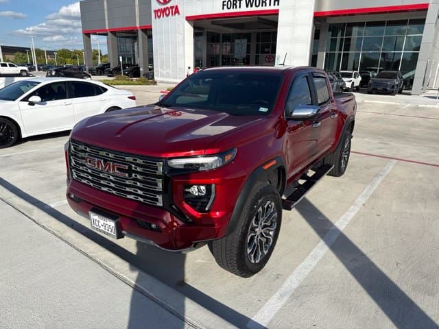 2025 GMC Canyon 4WD Denali — photo 1 of 7