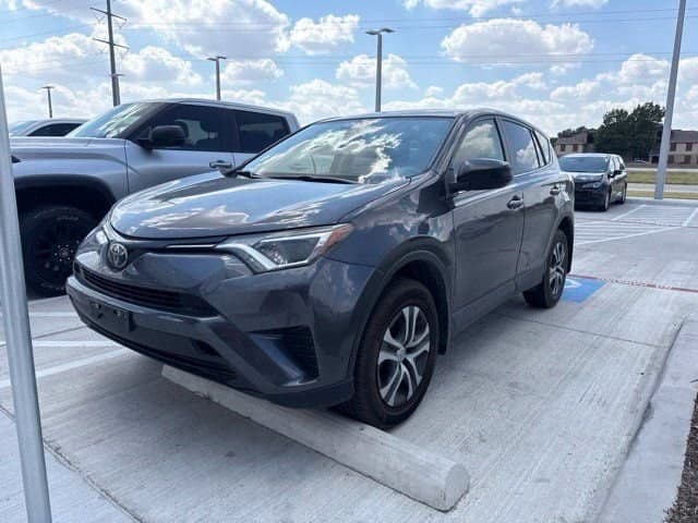 2018 Toyota RAV4 LE — photo 1 of 7