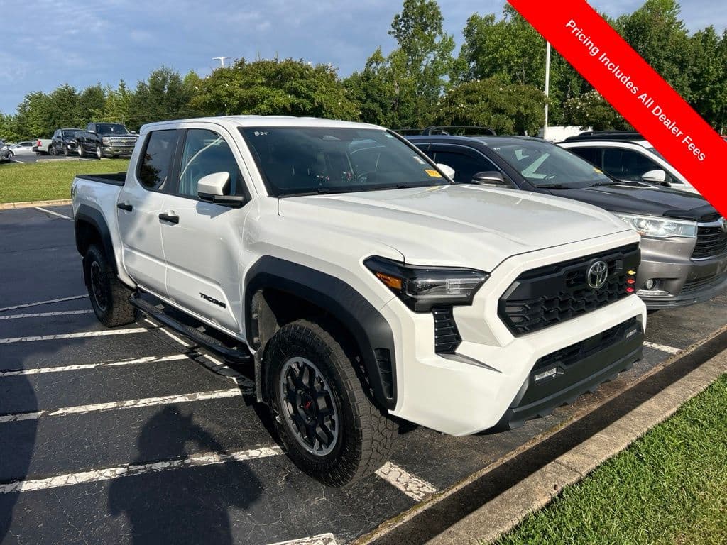 2024 Toyota Tacoma TRD Off-Road — photo 1 of 13