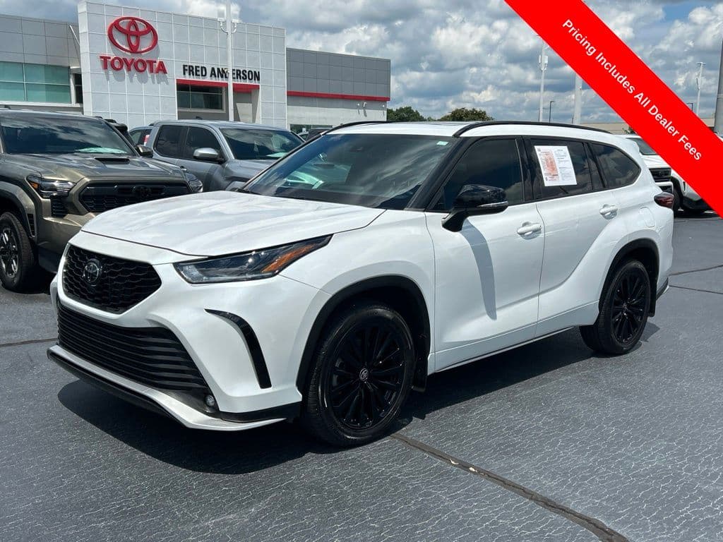 2023 Toyota Highlander XSE — photo 1 of 27