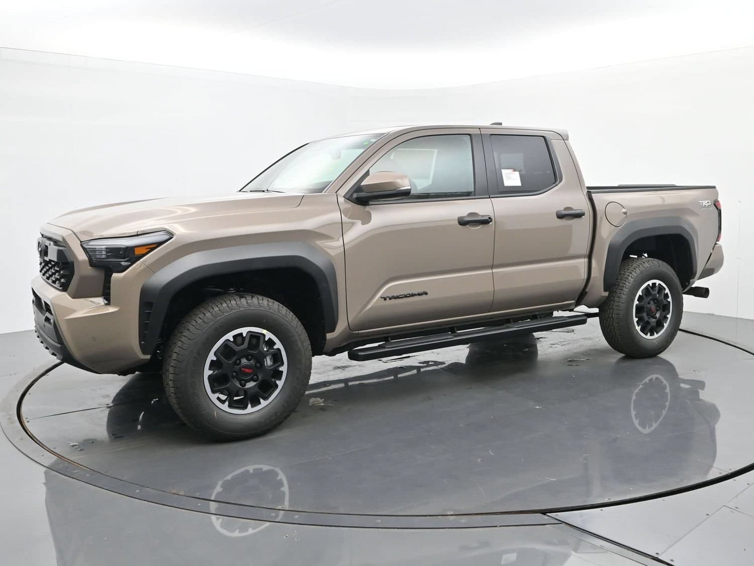 2026 Toyota Tacoma TRD Off-Road — photo 1 of 52