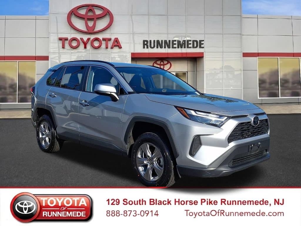 2025 Toyota RAV4 XLE — photo 1 of 30