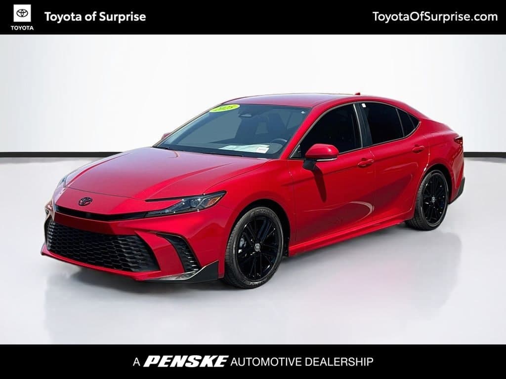 2025 Toyota Camry SE — photo 1 of 34