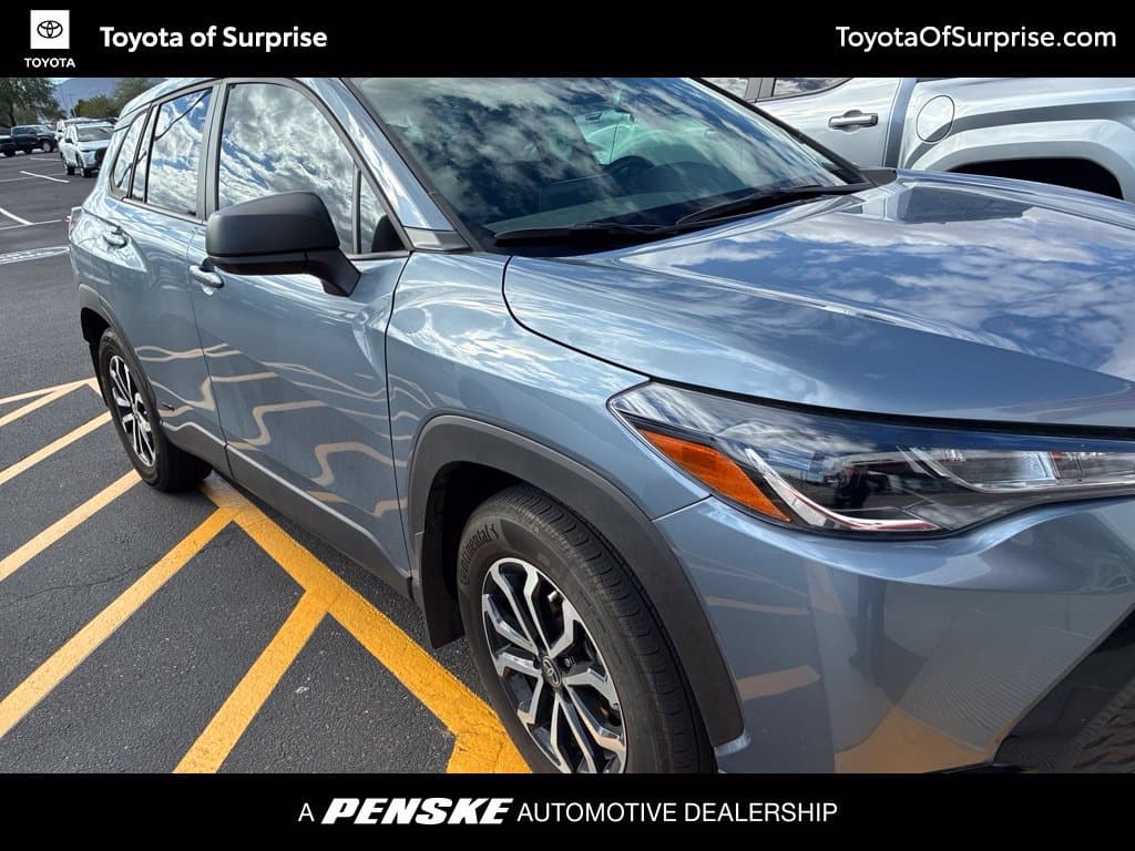 2024 Toyota Corolla Cross Hybrid S — photo 1 of 10