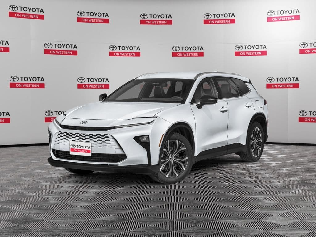 2026 Toyota Crown Signia XLE — photo 1 of 32