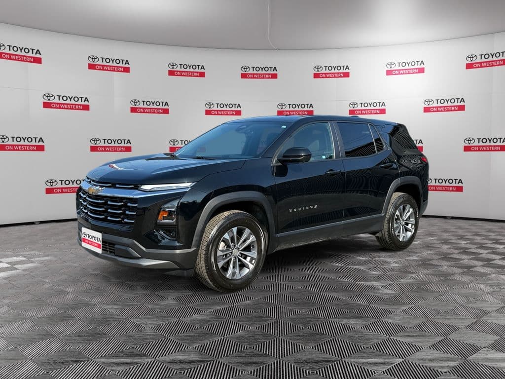 2025 Chevrolet Equinox LT — photo 1 of 39
