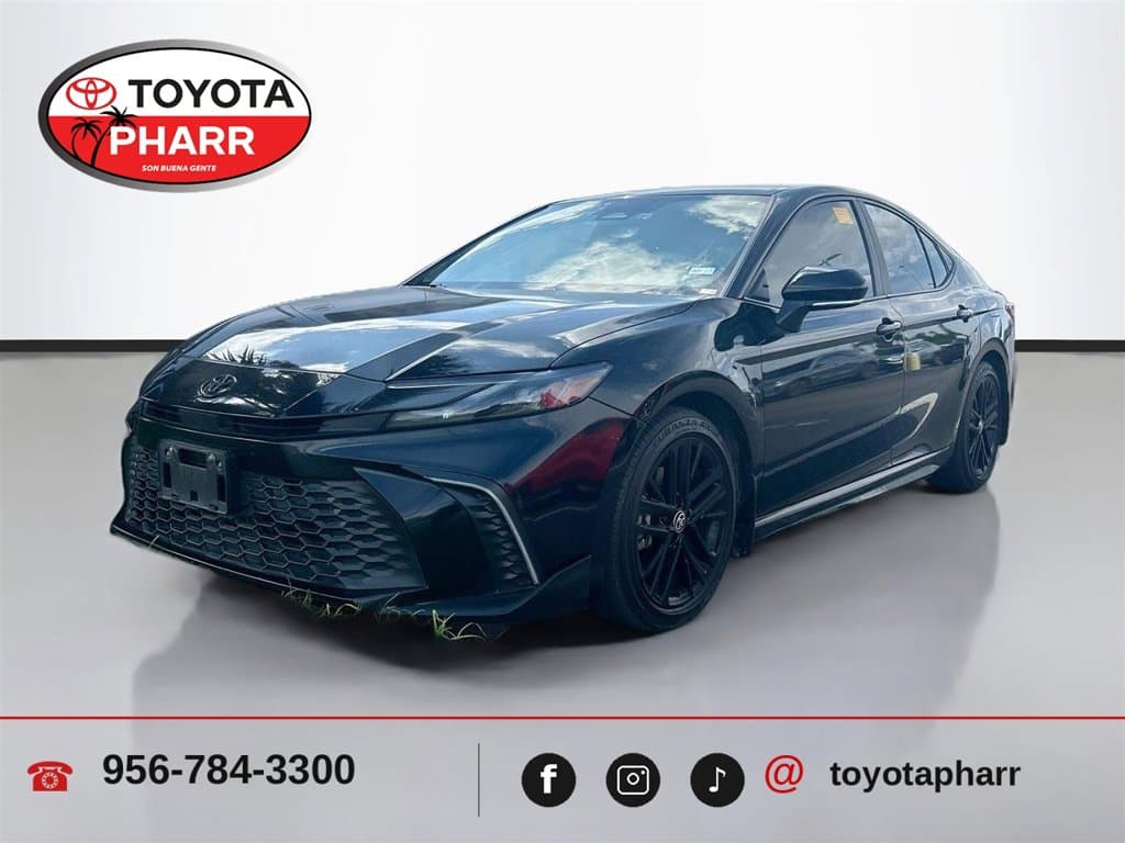 2025 Toyota Camry LE — photo 1 of 2