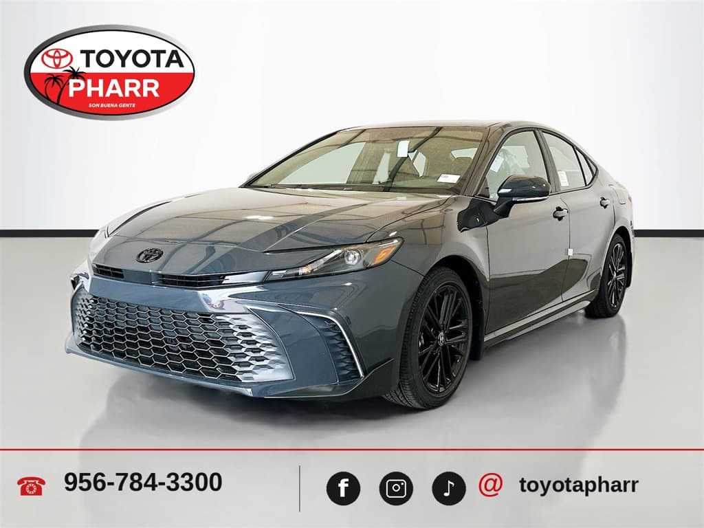 2025 Toyota Camry LE — photo 1 of 29