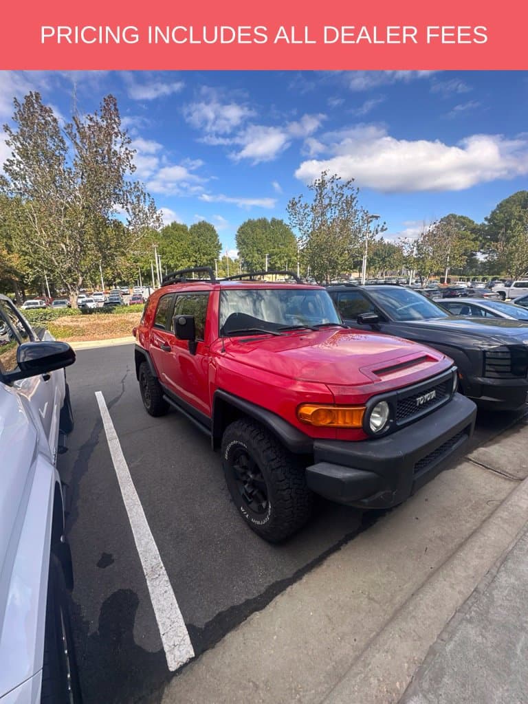 2012 Toyota FJ Cruiser Base — photo 1 of 15