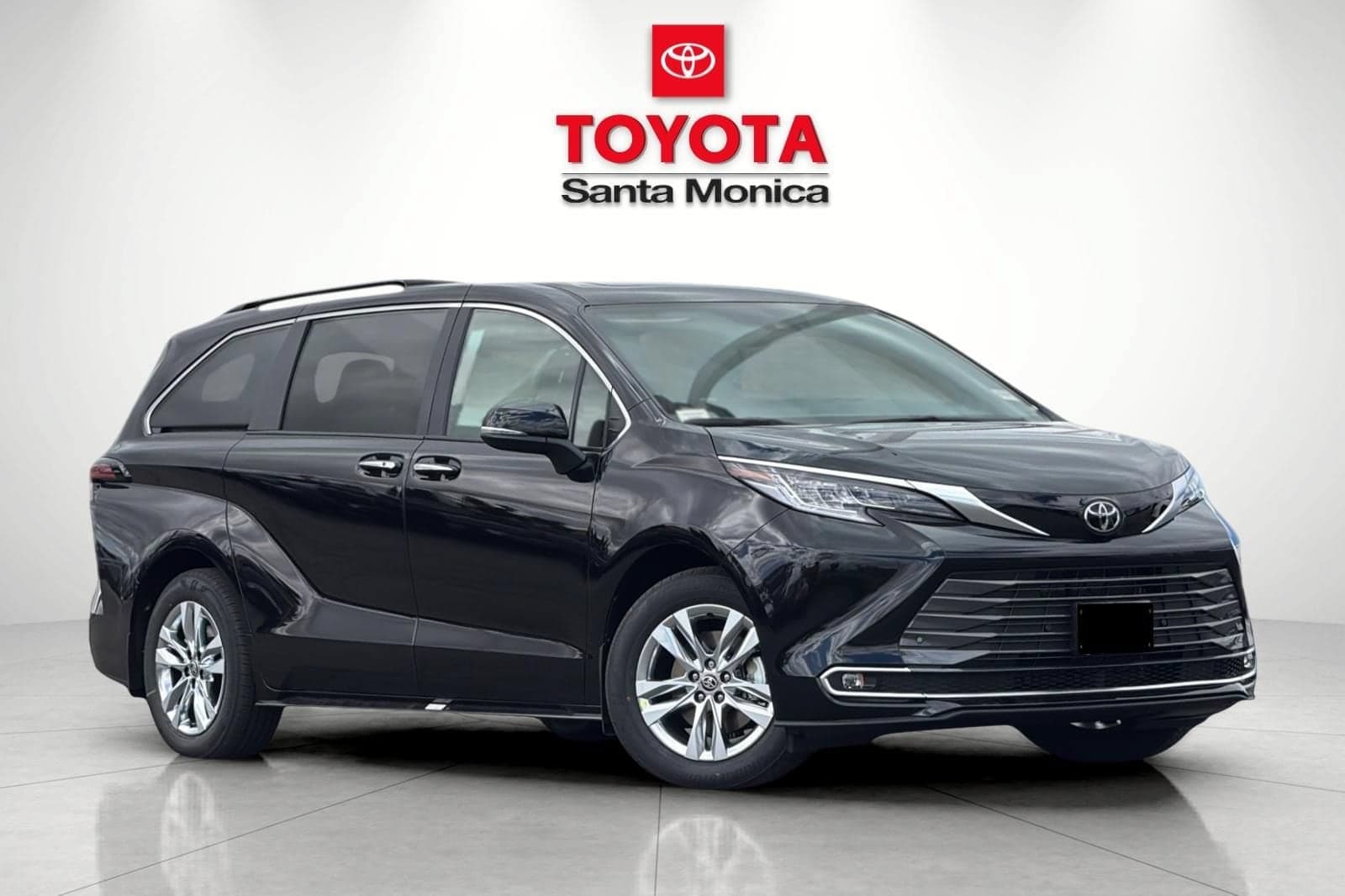 2026 Toyota Sienna Limited — photo 1 of 63
