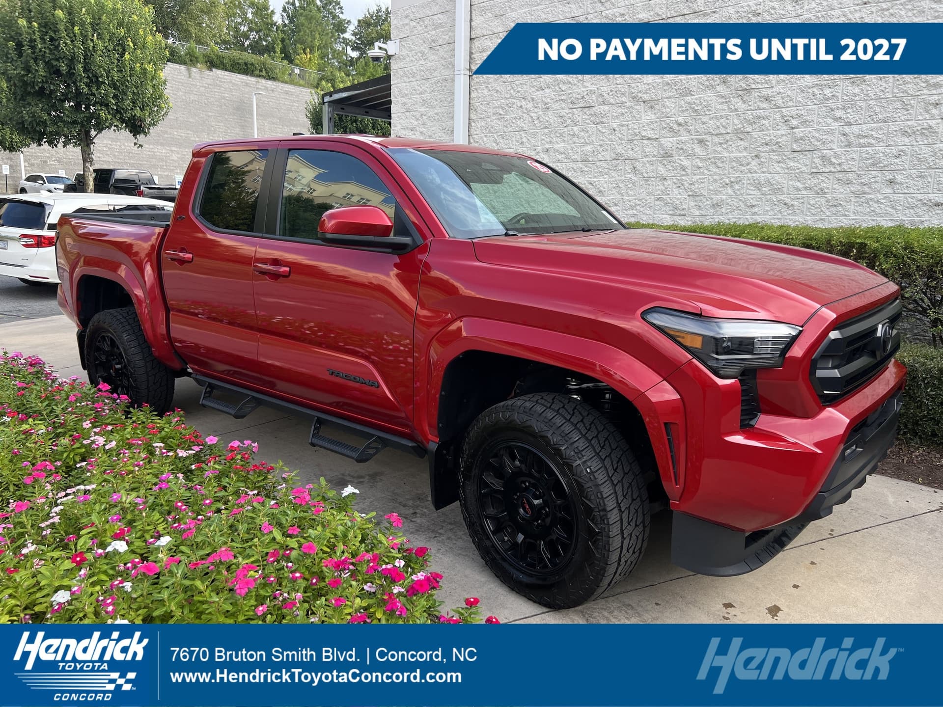 2025 Toyota Tacoma 4WD SR5 — photo 1 of 35