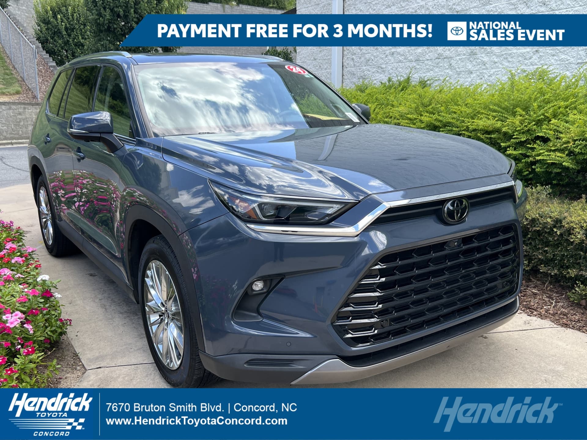 2024 Toyota Grand Highlander Platinum — photo 1 of 37