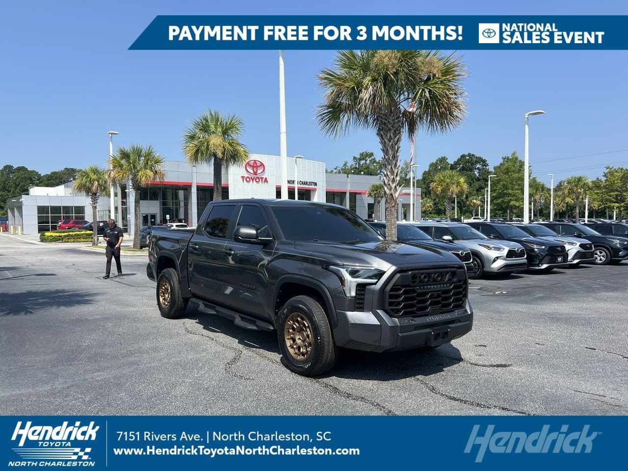 2024 Toyota Tundra SR5 — photo 1 of 37