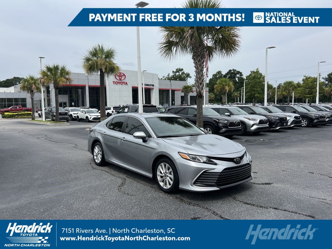 2024 Toyota Camry LE — photo 1 of 37
