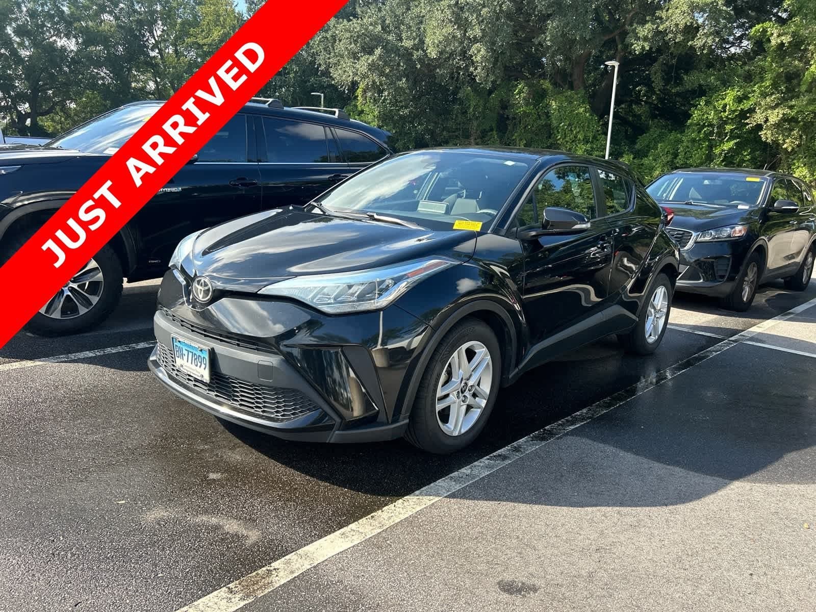 2021 Toyota C-HR LE — photo 1 of 5