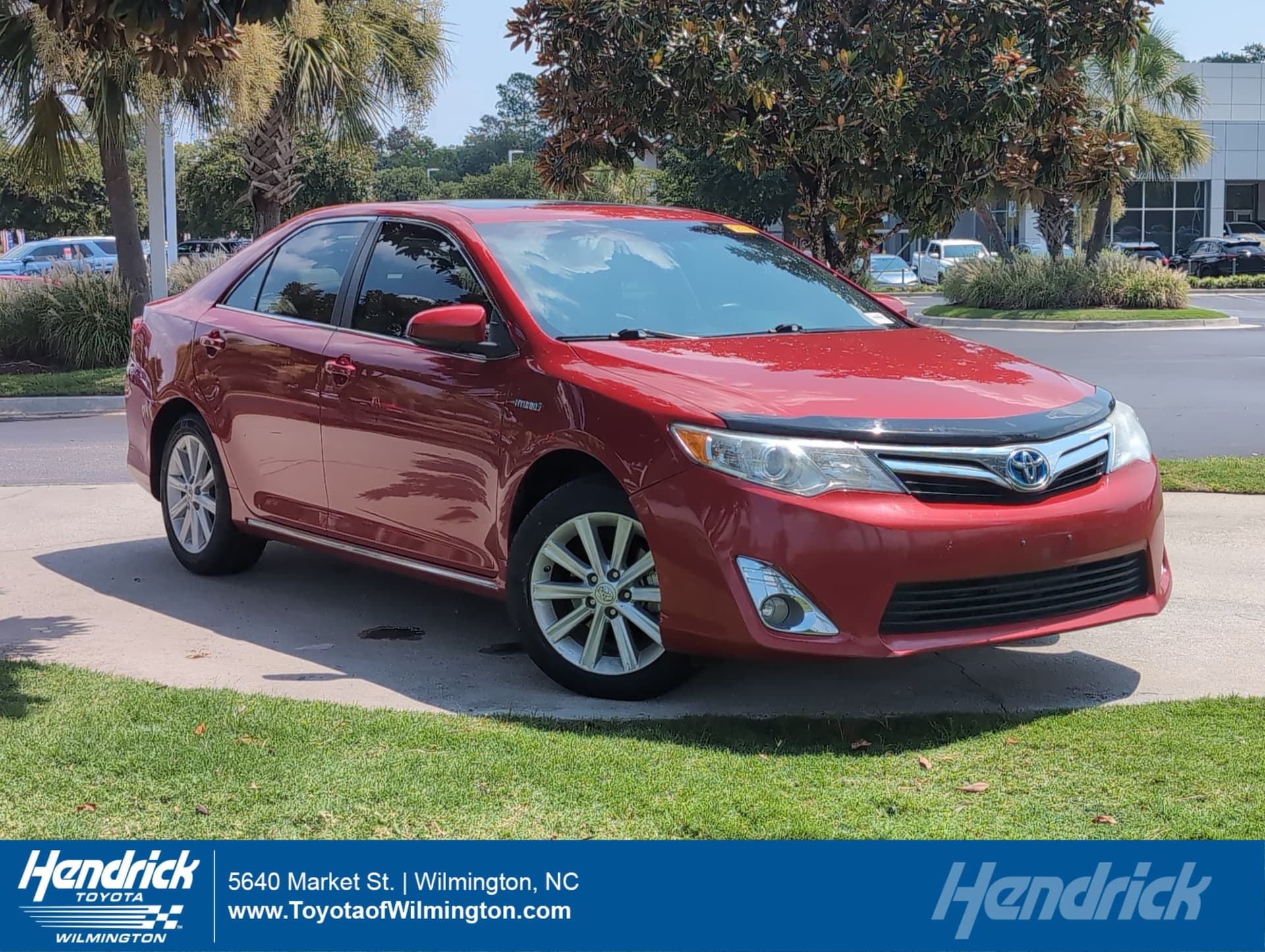 2012 Toyota Camry Hybrid XLE — photo 1 of 11