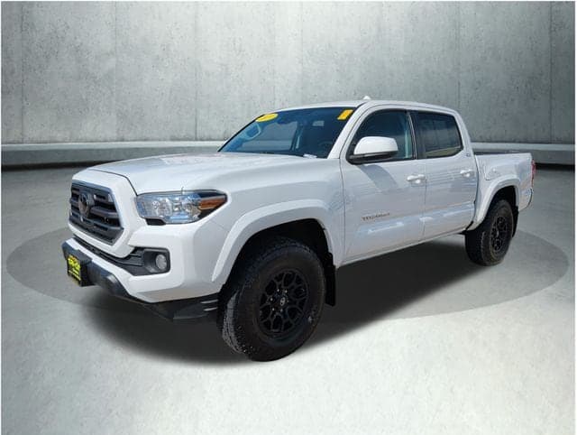 2019 Toyota Tacoma SR5 — photo 1 of 31