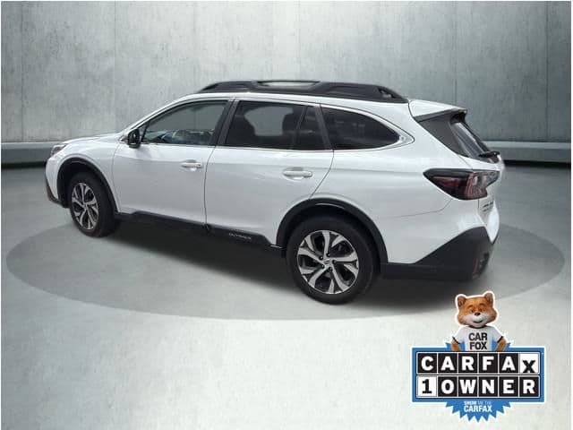 2022 Subaru Outback Limited — photo 1 of 9
