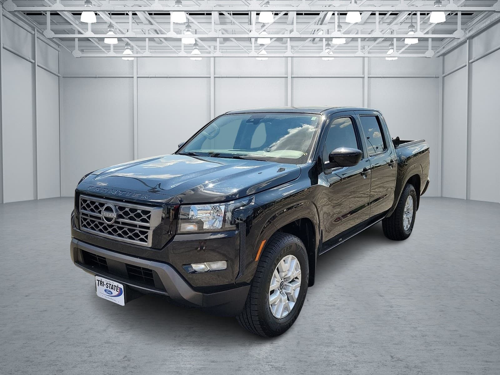 2022 Nissan Frontier Base — photo 1 of 20
