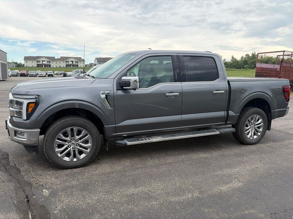 2024 Ford F-150 Lariat — photo 1 of 7